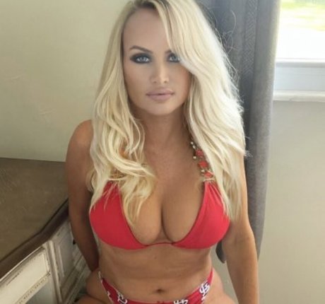 AvaLynn Daniels perfekte top fotos