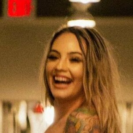 asiatisches dienstmädchen nur fans exklusive nacktheit archiv