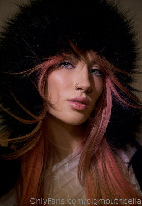bigmouthbella schauspielerin exklusive galerie