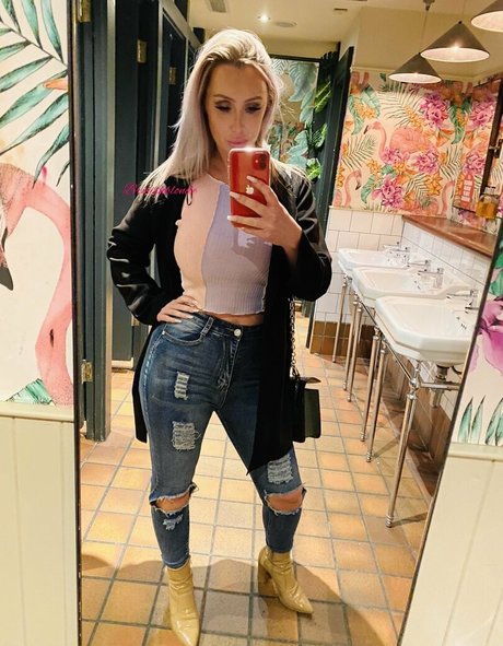 hotsluttymilf erotische akt fotos
