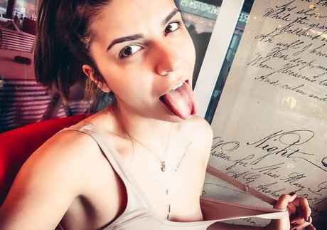 diaryofalexacreed xxx sexy galerie