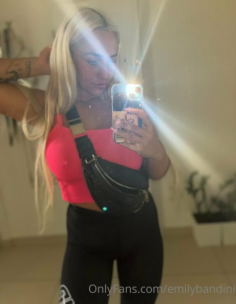 emilybandini hübsche porno bild