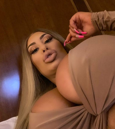 mssnewbooty nackt hd bild