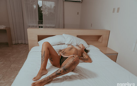 Bianca Leticia nackt perfekte foto