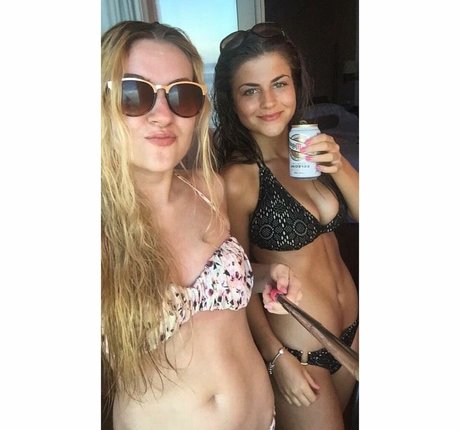 Lauren Fardon nackt bilder