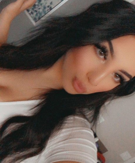 Isabelle Maltais nacktheit kunst archiv