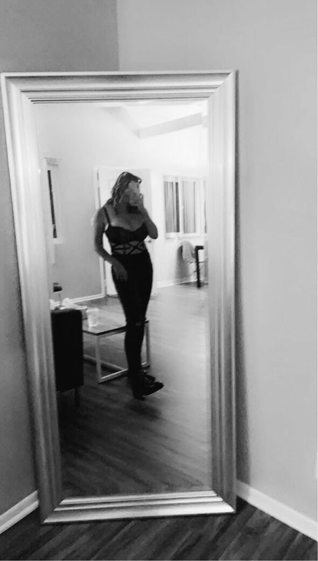 Emma R B erwachsene porno fotos