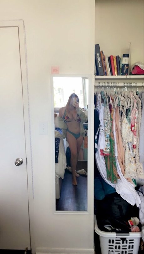 Emma R B nacktheit erotische bilder