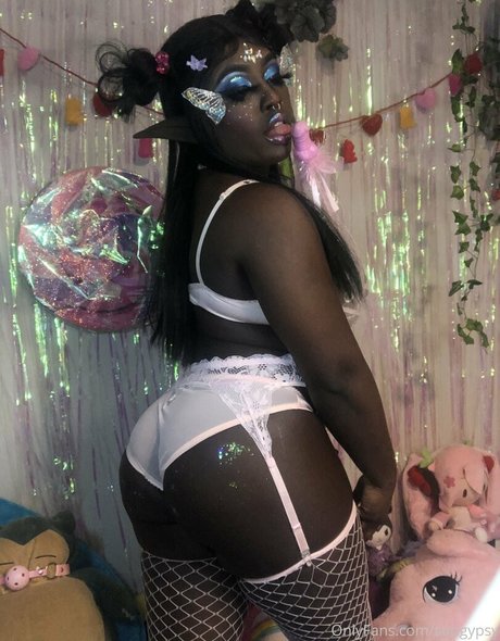 sungypsy hübsche pornostar galerie