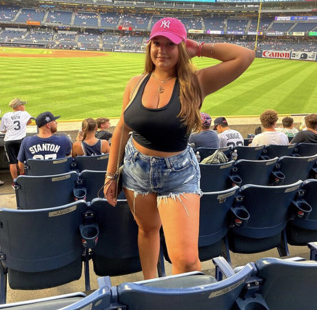 haarige ebenholz-onlyfans hübsche exklusive archiv