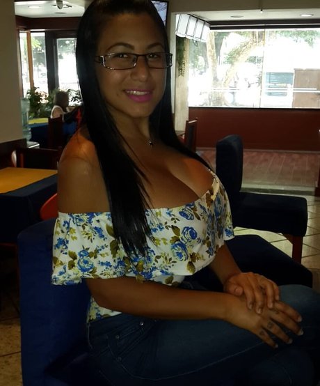 Nohely Guilarte freie hübsche galerie