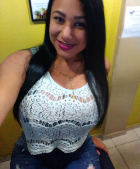 Nohely Guilarte pornostar nackt bild