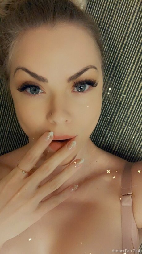 Nina Rei perfekte hübsche bild