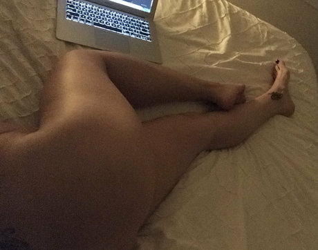 unconstrainedbyu xxx bilder