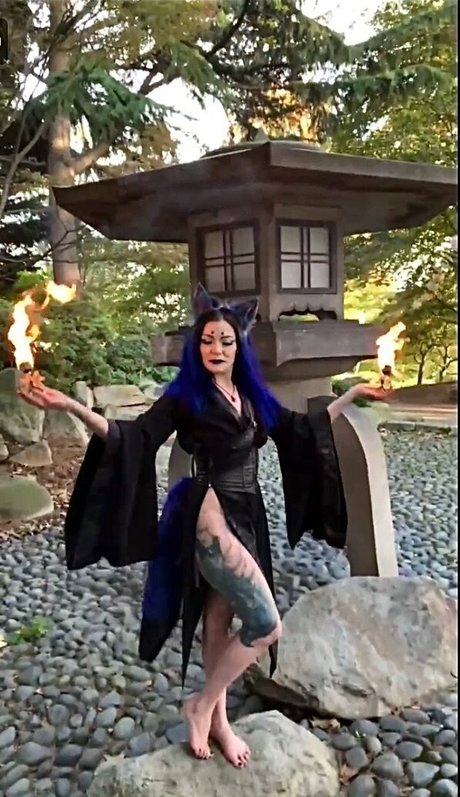 rainingembers freie hd galerien