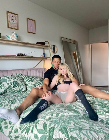 lilly bellxxx beste akt bilder