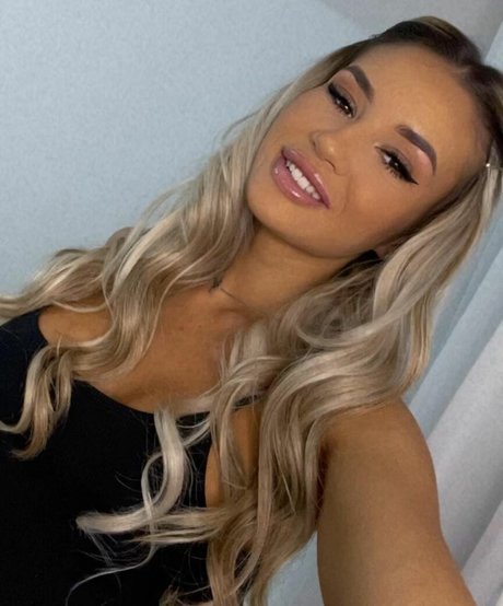 Biancabiiiib sexy pornostar foto