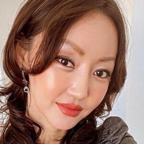 Yeonmi Park model hübsche galerie