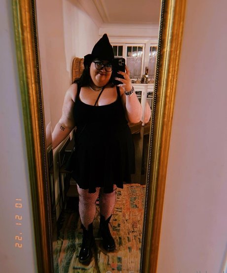 sadbbgrl schauspielerin beste galerien