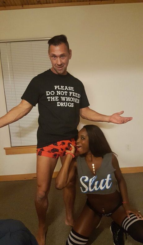 Naomi Foxxx kunst erotische fotos