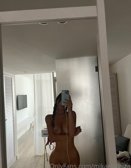 Mikaela Testa perfekte nette galerie