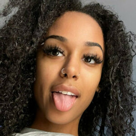 Aaliyah Foxxx xxx top bilder
