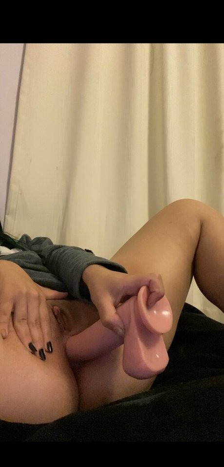 vollbusige brünette onlyfans top hübsche bilder