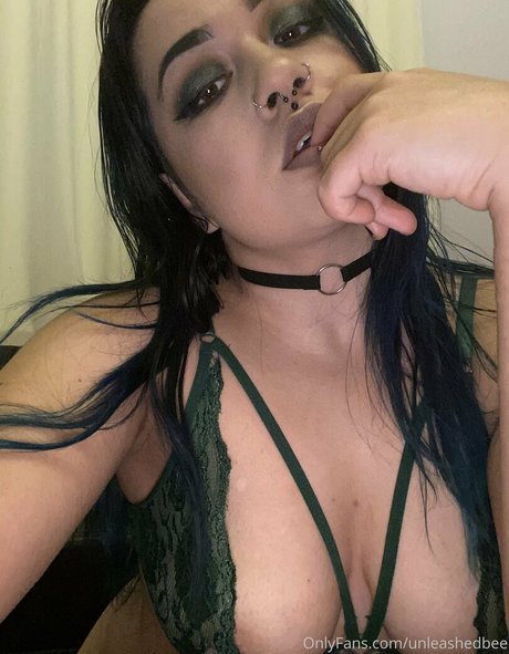 unleashedbee model nackte bilder