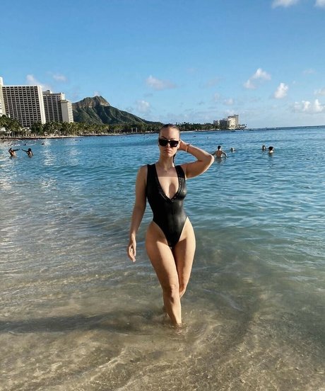 Bianca Elouise schöne nacktheit archiv