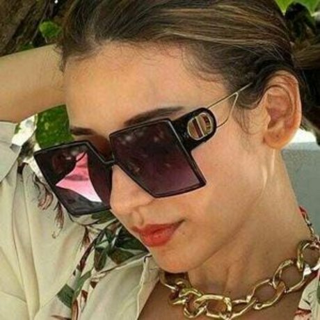 Heli Daruwala model freie bild