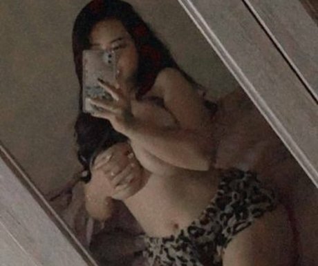 Crystal Senpai pornostar schöne archiv