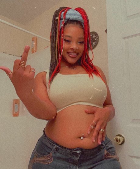 KandiiiKain model nackte galerie