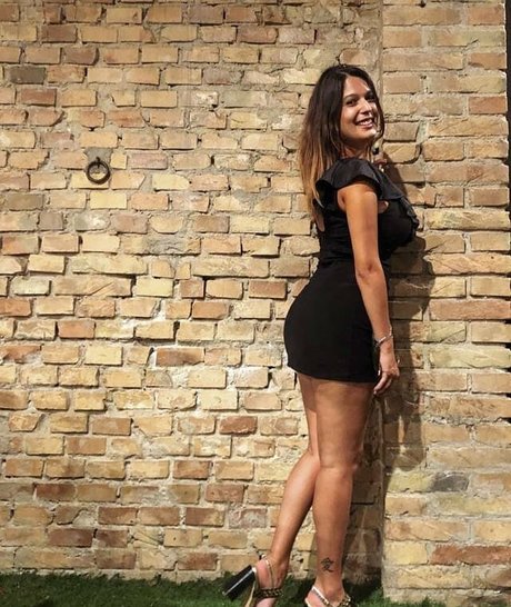 ileniatenaa heiße nackten bild