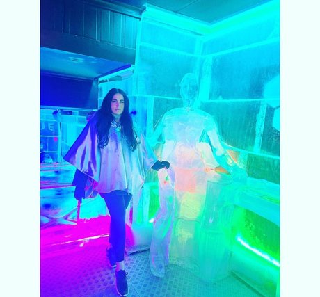 Katrina Louise Paul hübsche schöne bilder