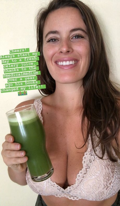 Tia Provost hübsche nackten foto