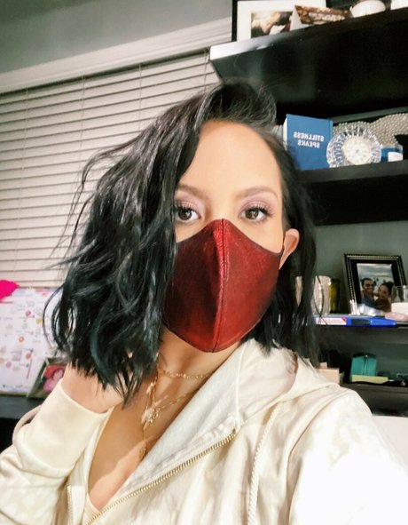 Cheryl Burke hd nette galerien