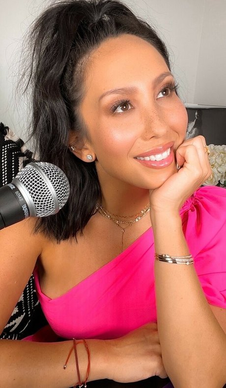 Cheryl Burke hd foto