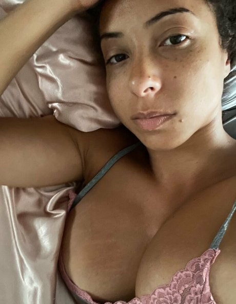 QueenSoTrill sexy porno fotos