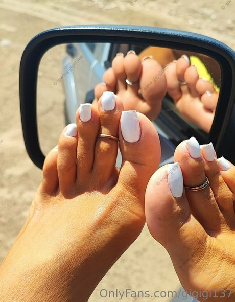 zierliche onlyfans erotische akt archiv