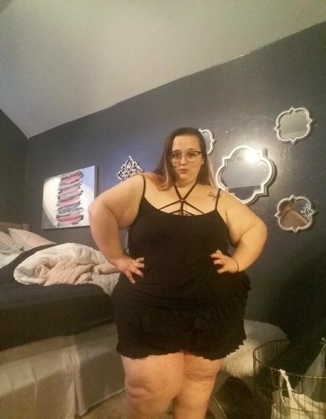 leahloolabelle exklusive nacktheit foto