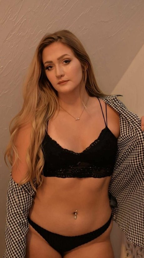 lmaoitsry model nackten foto