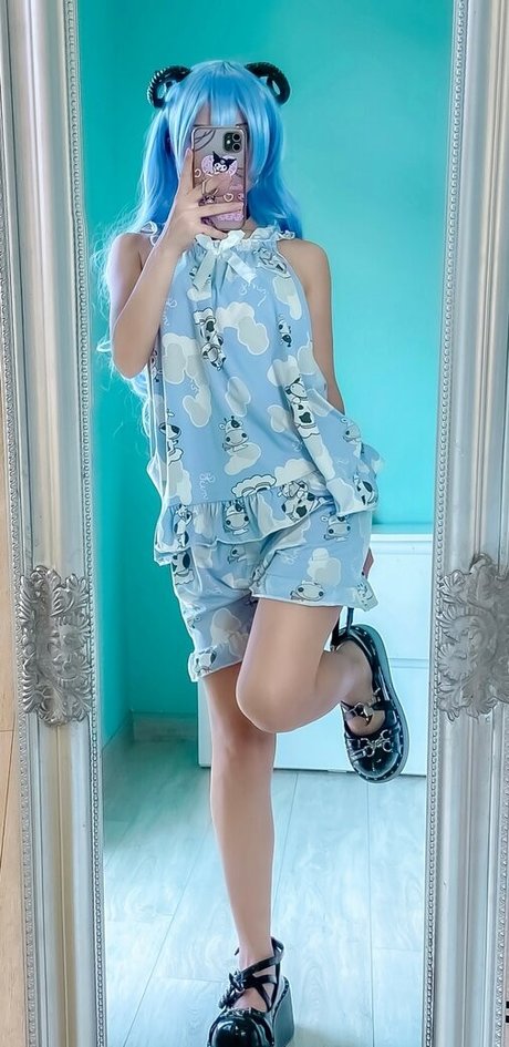 Anayami Cosplay nackt akt bilder