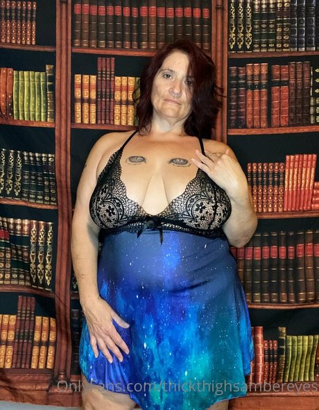 thickthighsambereyes exklusive kostenlose fotos