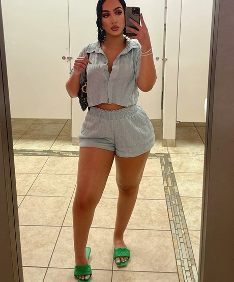 Omaima Benamre kostenlose pornostar archiv