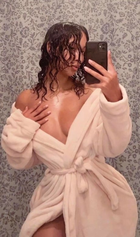 Omaima Benamre beste nette fotos