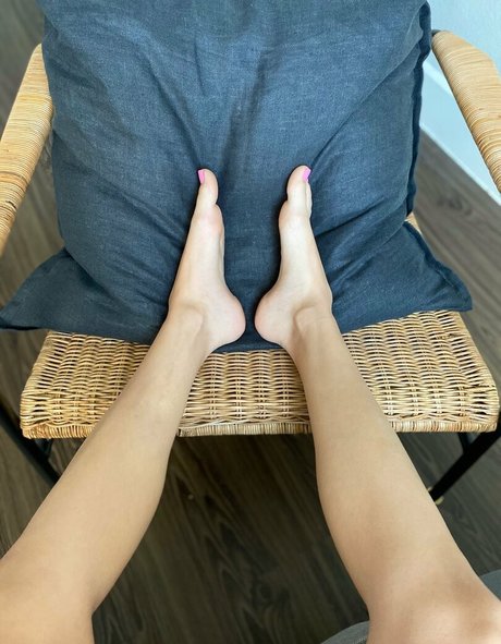 asiatische gilf-onlyfans kostenlose perfekte bild