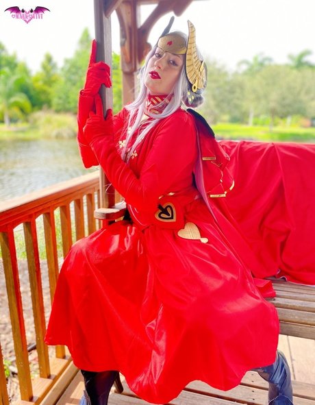 omankovivi model foto