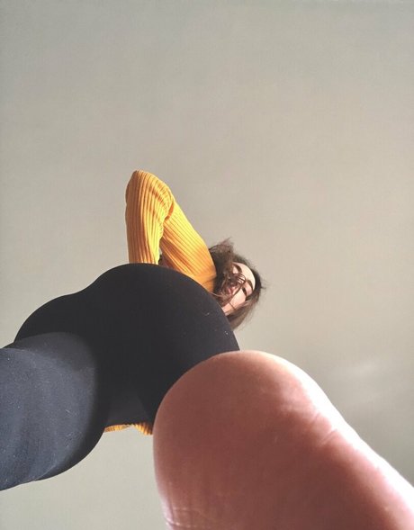 giantesselixs perfekte sexy foto