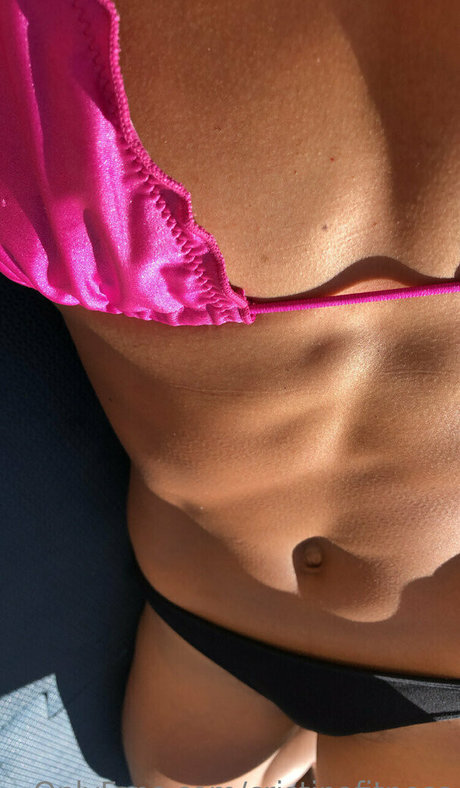 milf-model onlyfans exklusive freie bild