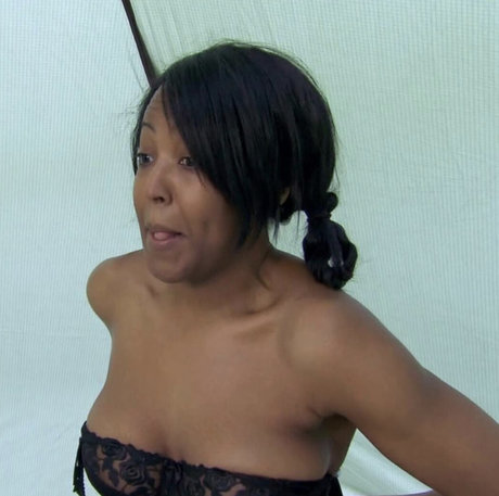 Angellica Bell akt pornostar bilder